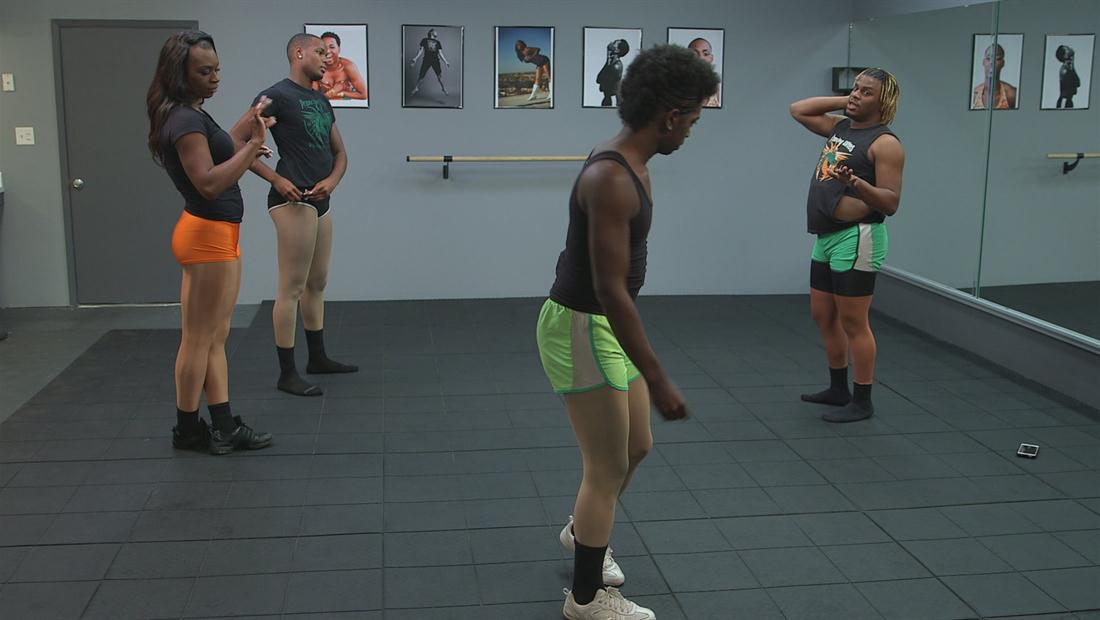 The Prancing Elites Project Bonus 202: A Royal Affair The Prancing Elites Project Bonus 202: A Royal Affair