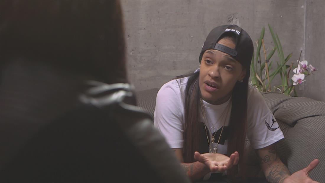 Behind the Mic: Siya Behind the Mic: Siya